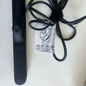 L’ange Le Duo in black